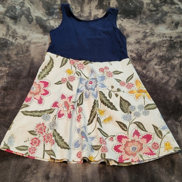 🩷 3/$15 Girls (XS[5]) OLD NAVY Blue & White Casual Sundress w/Floral Print NWOT - Picture 1 of 4